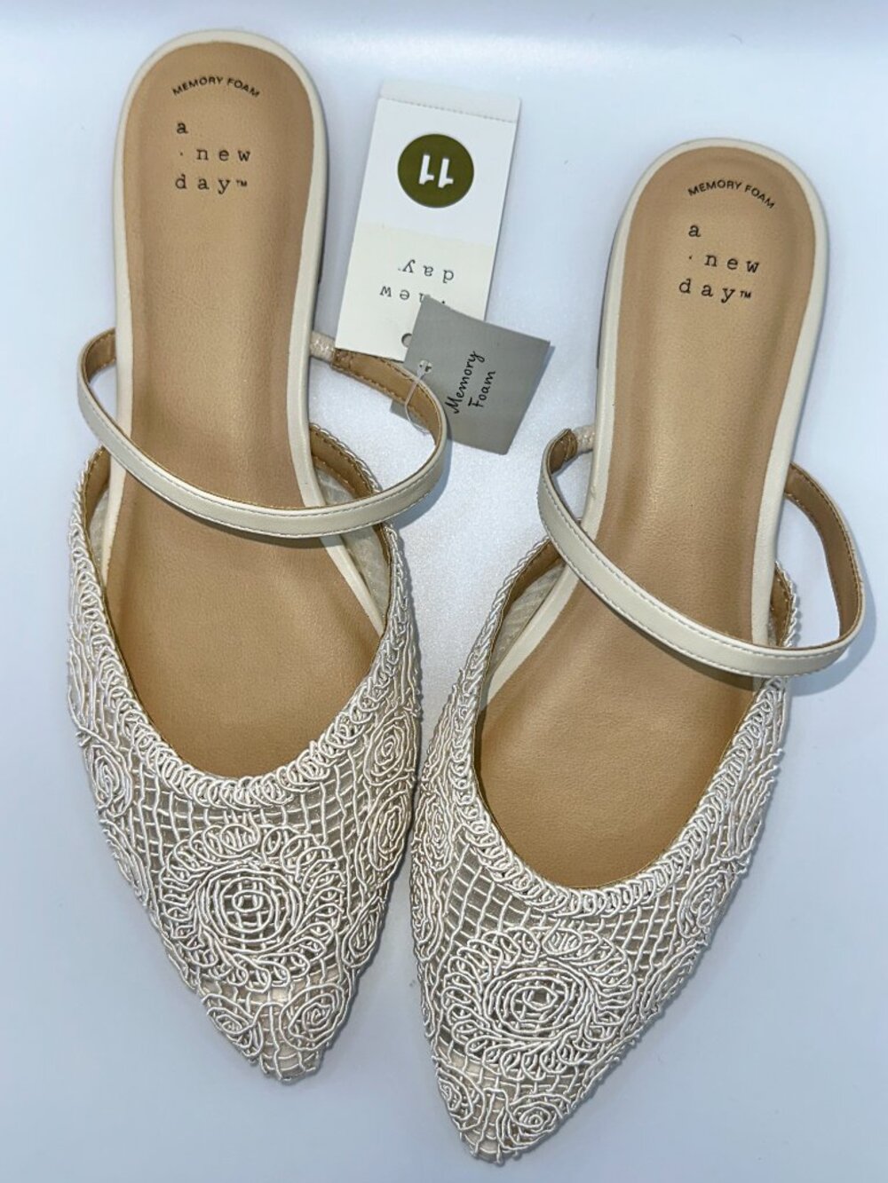 A New Day Ivory Crochet Lace Pointed Toe Mule Flats Womens Size 11 NWT